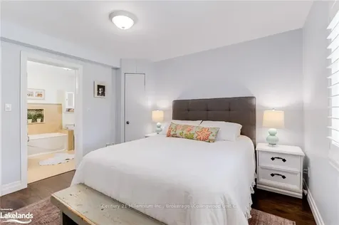 52 Seventh Street Collingwood ON L9Y 2A7