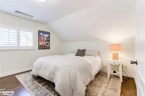 52 Seventh Street Collingwood ON L9Y 2A7