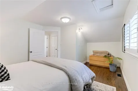 52 Seventh Street Collingwood ON L9Y 2A7