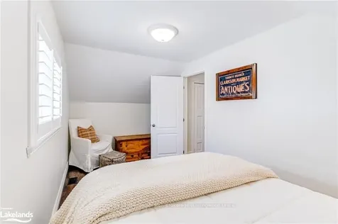 52 Seventh Street Collingwood ON L9Y 2A7