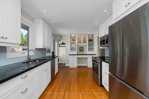 211 Dodson Road Barrie ON L4N 4K2
