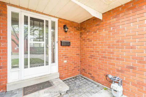 165 Kozlov Street Barrie ON L4N 7M7