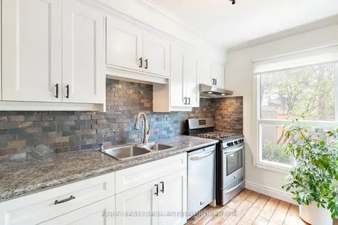 165 Kozlov Street Barrie ON L4N 7M7