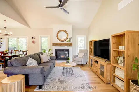 44 Bachly Avenue Oro-medonte ON L0K 1N0