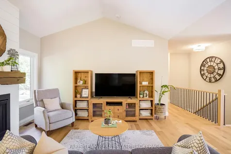 44 Bachly Avenue Oro-medonte ON L0K 1N0