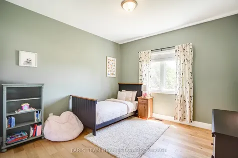 44 Bachly Avenue Oro-medonte ON L0K 1N0
