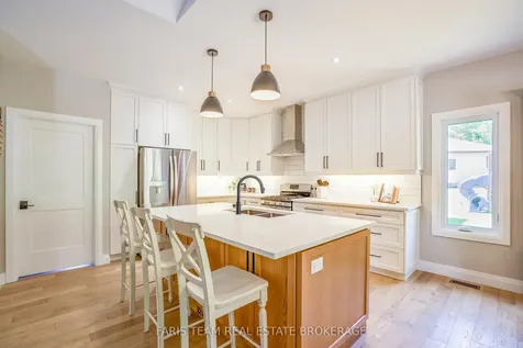 44 Bachly Avenue Oro-medonte ON L0K 1N0