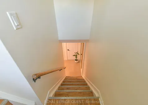 8 Dalton Crescent N Orillia ON L3V 5J5