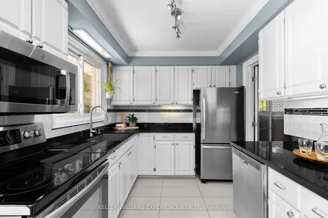 27 Ottaway Avenue Barrie ON L4M 2W6