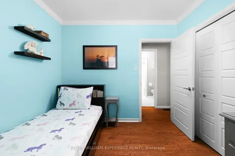 27 Ottaway Avenue Barrie ON L4M 2W6