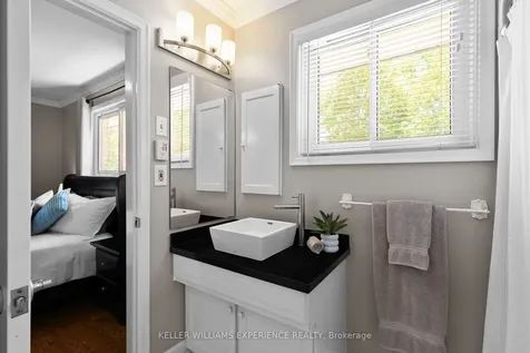 27 Ottaway Avenue Barrie ON L4M 2W6