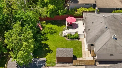 27 Ottaway Avenue Barrie ON L4M 2W6