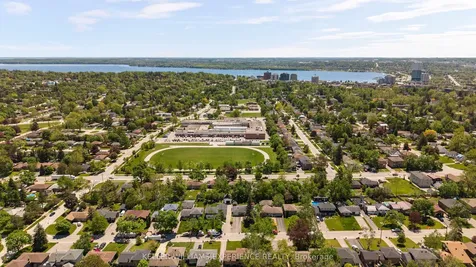 27 Ottaway Avenue Barrie ON L4M 2W6