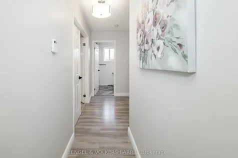 560 Leacock Drive Barrie ON L4N 7B1