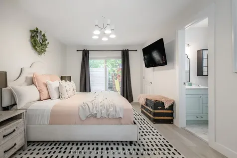 560 Leacock Drive Barrie ON L4N 7B1