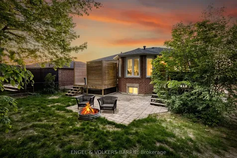 560 Leacock Drive Barrie ON L4N 7B1