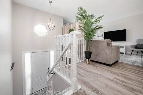 560 Leacock Drive Barrie ON L4N 7B1