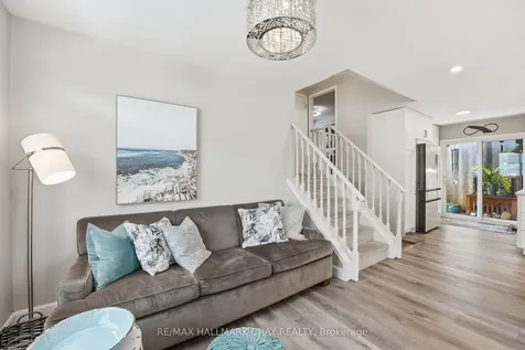 23 Gosney Crescent Barrie ON L4N 6T6