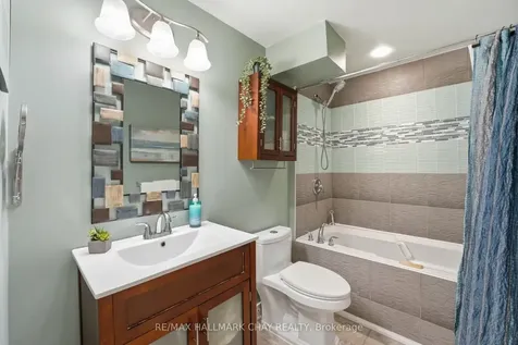 23 Gosney Crescent Barrie ON L4N 6T6