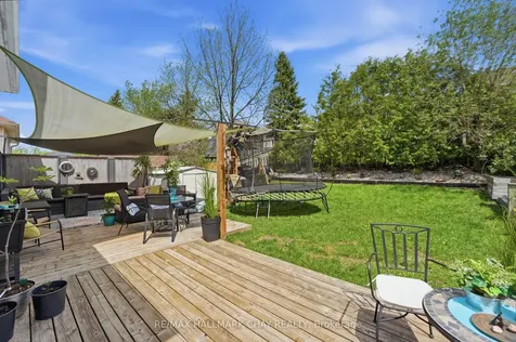 23 Gosney Crescent Barrie ON L4N 6T6