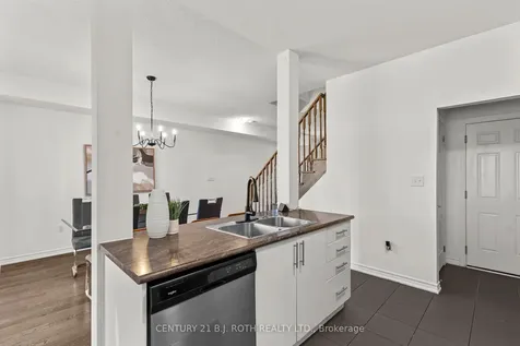 21 Brown Bear Street Barrie ON L9J 0H7