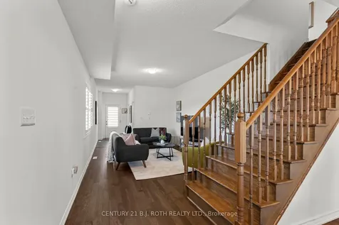 21 Brown Bear Street Barrie ON L9J 0H7