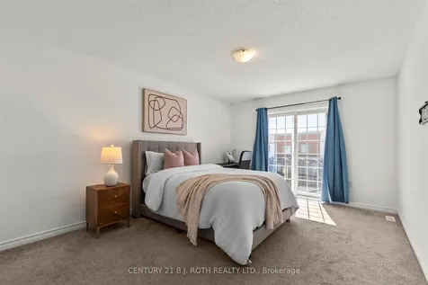 21 Brown Bear Street Barrie ON L9J 0H7