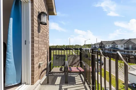 21 Brown Bear Street Barrie ON L9J 0H7