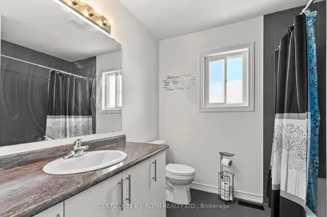 21 Brown Bear Street Barrie ON L9J 0H7