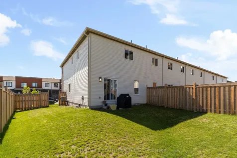 21 Brown Bear Street Barrie ON L9J 0H7