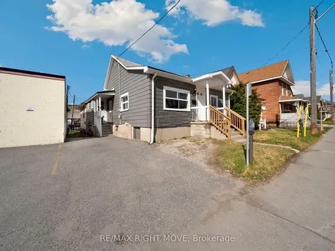 33 Albert Street S Orillia ON L3V 5K6