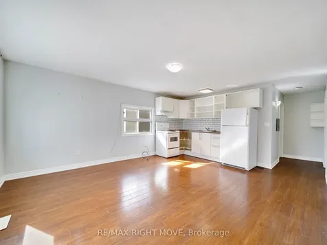 33 Albert Street S Orillia ON L3V 5K6