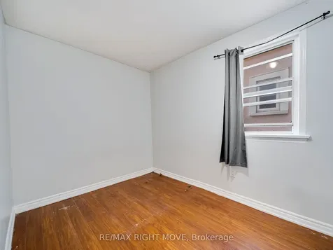 33 Albert Street S Orillia ON L3V 5K6