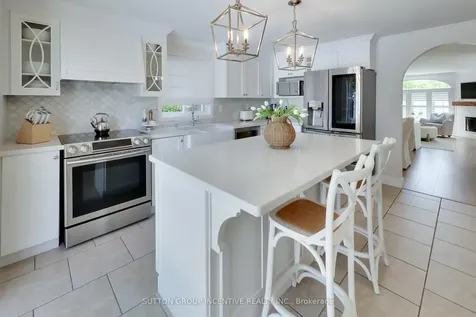 161 Columbia Road Barrie ON L4N 8E3