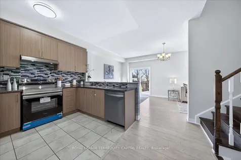 11 Bedford Estates Crescent Barrie ON L4N 9K5