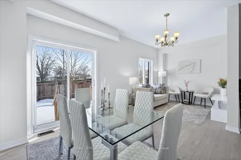 11 Bedford Estates Crescent Barrie ON L4N 9K5