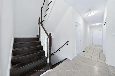 11 Bedford Estates Crescent Barrie ON L4N 9K5
