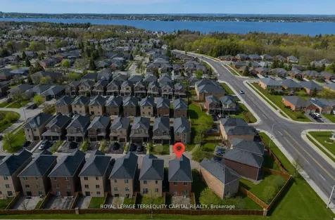 11 Bedford Estates Crescent Barrie ON L4N 9K5