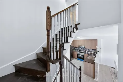 11 Bedford Estates Crescent Barrie ON L4N 9K5