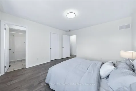 11 Bedford Estates Crescent Barrie ON L4N 9K5