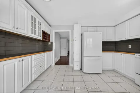 61 Stollar Boulevard Barrie ON L4M 6N3