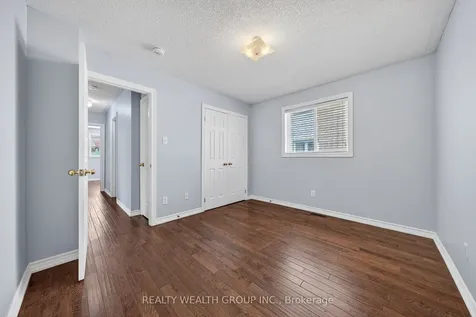 61 Stollar Boulevard Barrie ON L4M 6N3