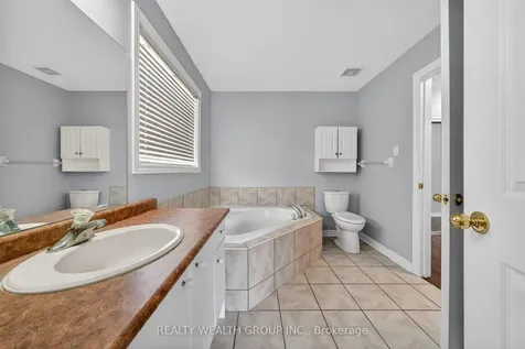 61 Stollar Boulevard Barrie ON L4M 6N3