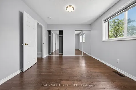 61 Stollar Boulevard Barrie ON L4M 6N3