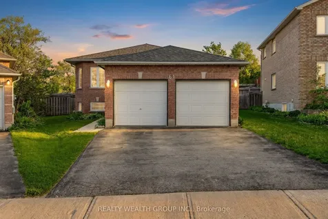 61 Stollar Boulevard Barrie ON L4M 6N3