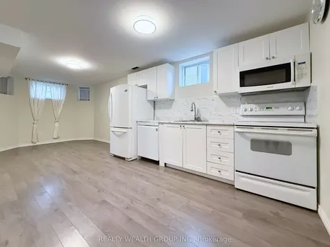 61 Stollar Boulevard Barrie ON L4M 6N3