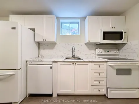 61 Stollar Boulevard Barrie ON L4M 6N3
