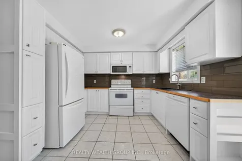 61 Stollar Boulevard Barrie ON L4M 6N3