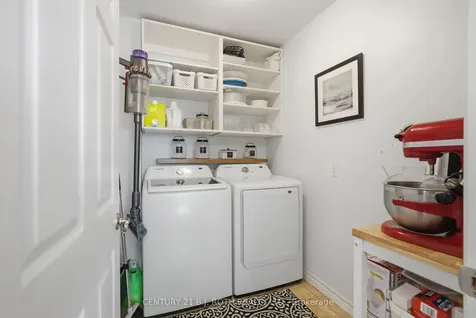 237 Steel Street Barrie ON L4M 2H1