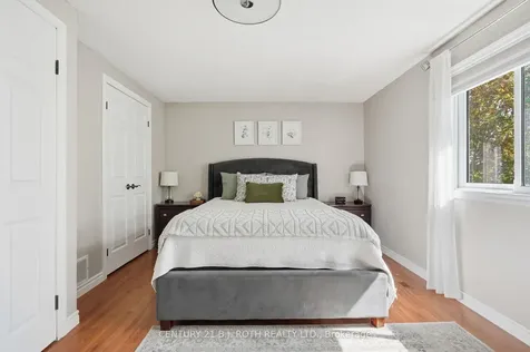 237 Steel Street Barrie ON L4M 2H1